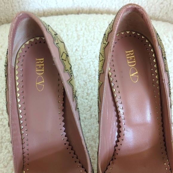 Red Valentino Gold Star-Embellished Women's Heels - Picture 6 of 12